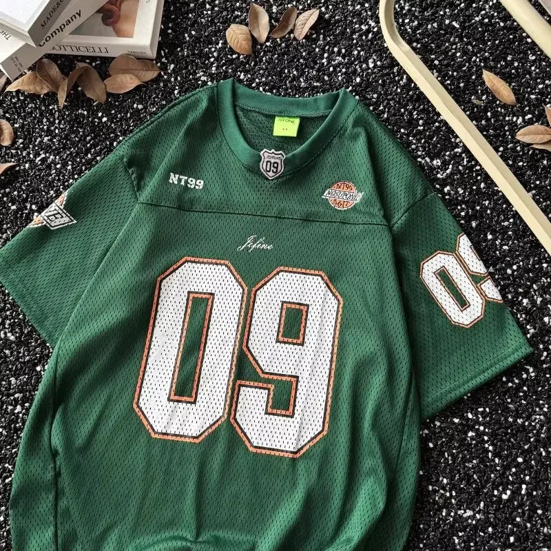 Camiseta de béisbol de manga corta con cuello en V de estilo americano, Top Retro deportivo holgado de verano para hombres y mujeres YUNO STUDIOS