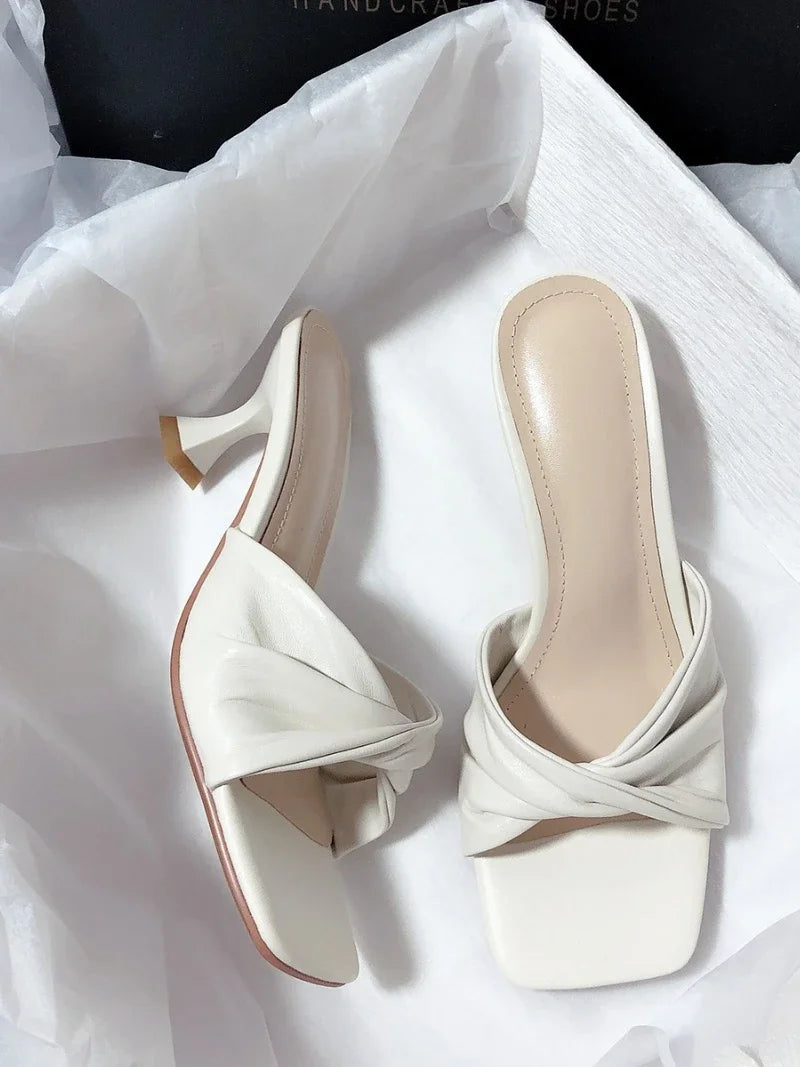 Zapatos de tacón alto con punta abierta cuadrada para mujer, zapatillas hechas a mano, color blanco albaricoque