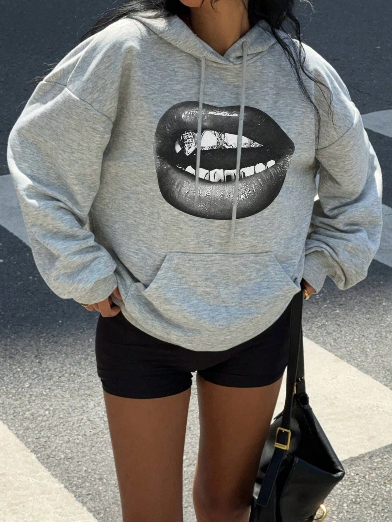 Sudadera con capucha para mujer con estampado de labios creativo y fresco, ropa superior de estilo minimalista para otoño e invierno, 2025